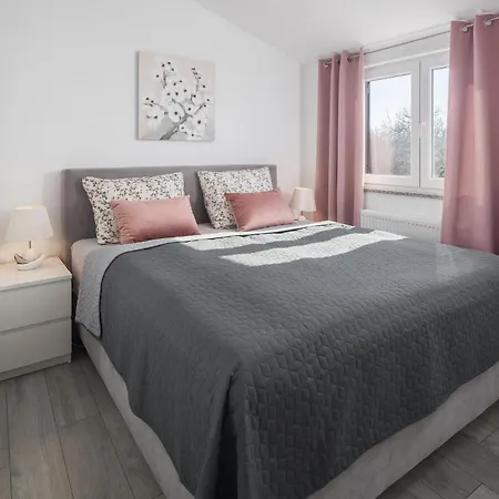2 Bedroom Beautiful In Appartement