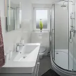 2 Bedroom Beautiful In アパート *