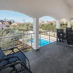 2 Bedroom Beautiful In *