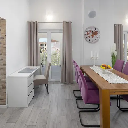 2 Bedroom Lovely In