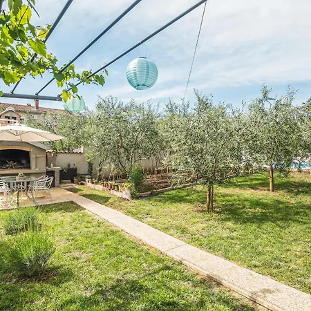 Apartament 2 Bedroom Lovely In *