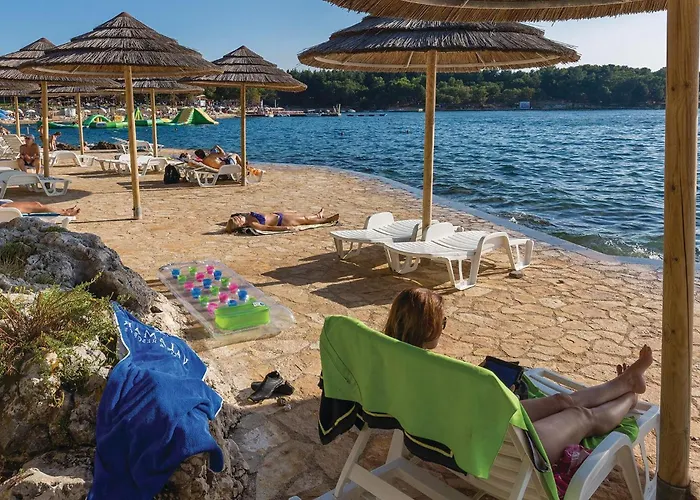 Apartamento 2 Bedroom Lovely In Nova Vas (Porec)