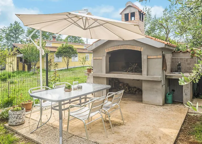 2 Bedroom Lovely In Apartamento *